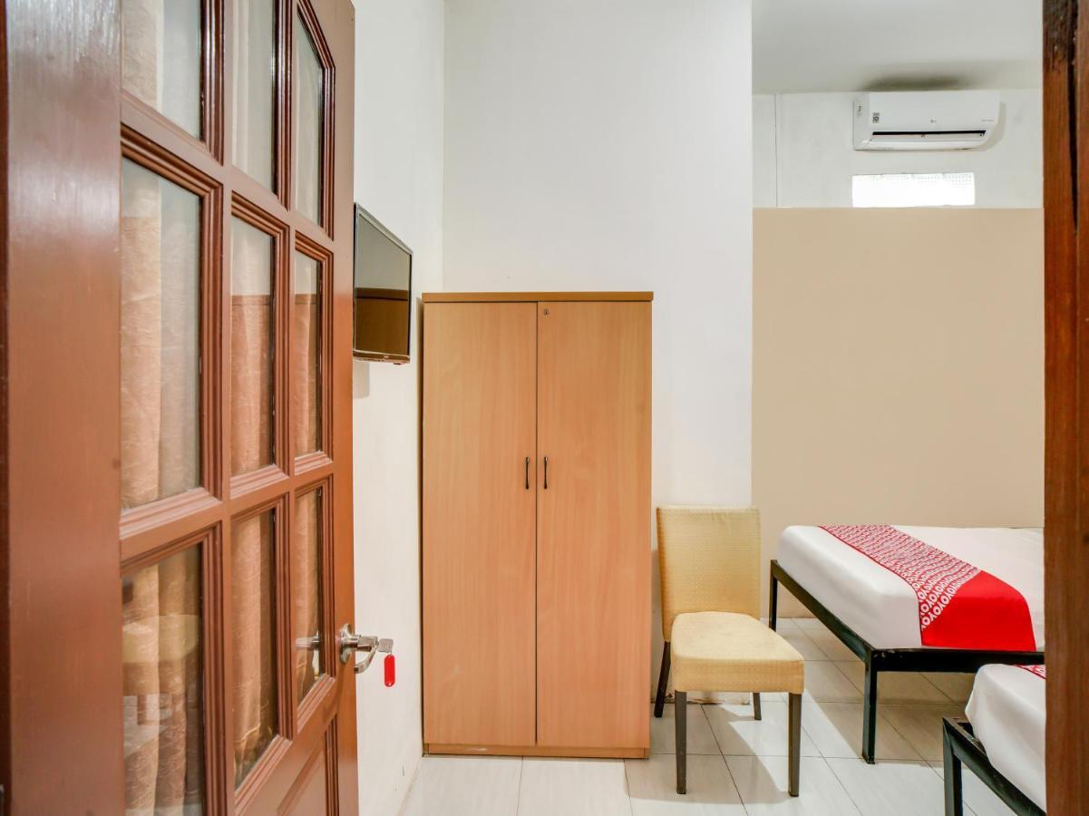 Nongsa Oyo 90024 Botania Homestay & Cafe מראה חיצוני תמונה