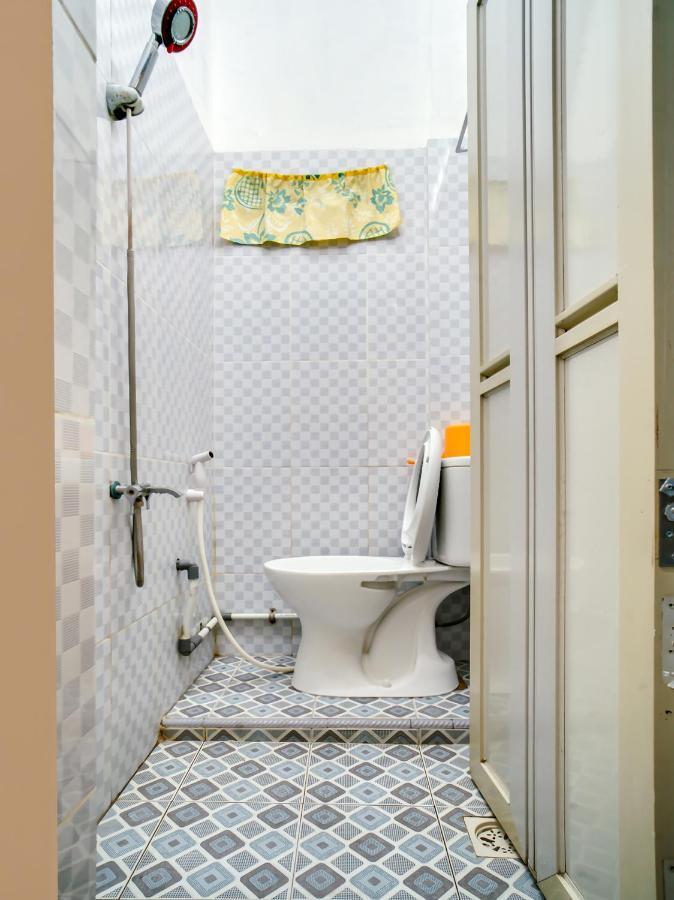 Nongsa Oyo 90024 Botania Homestay & Cafe מראה חיצוני תמונה